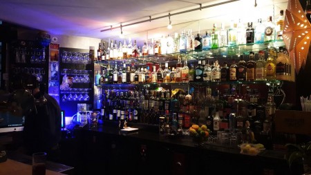 No 5 Bar